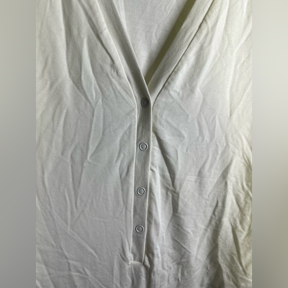 GOOD AMERICAN Deep V Henley Bodysuit in Offwhite.  Size 4/XL - Picture 5 of 9